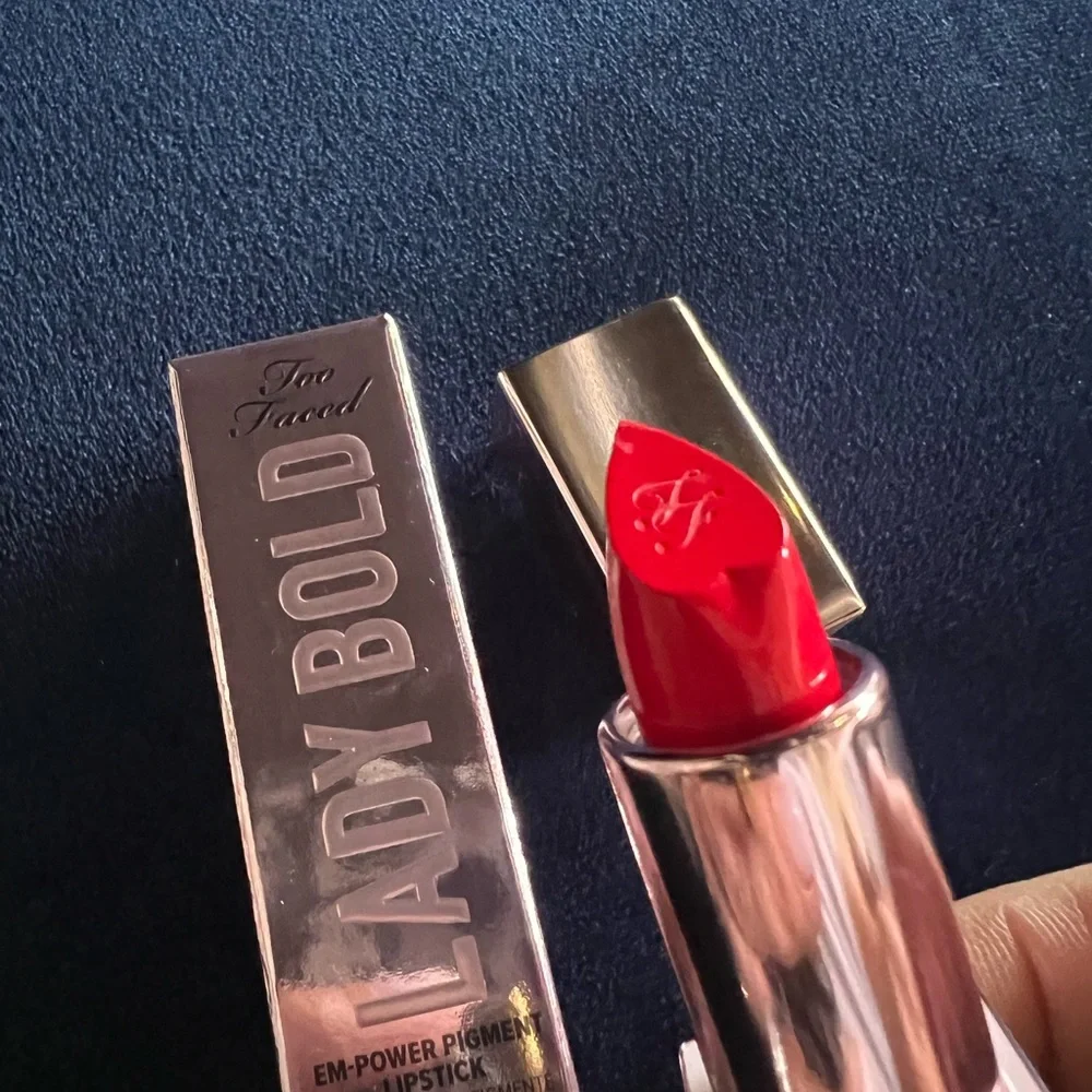 Too Faced discover vibrant